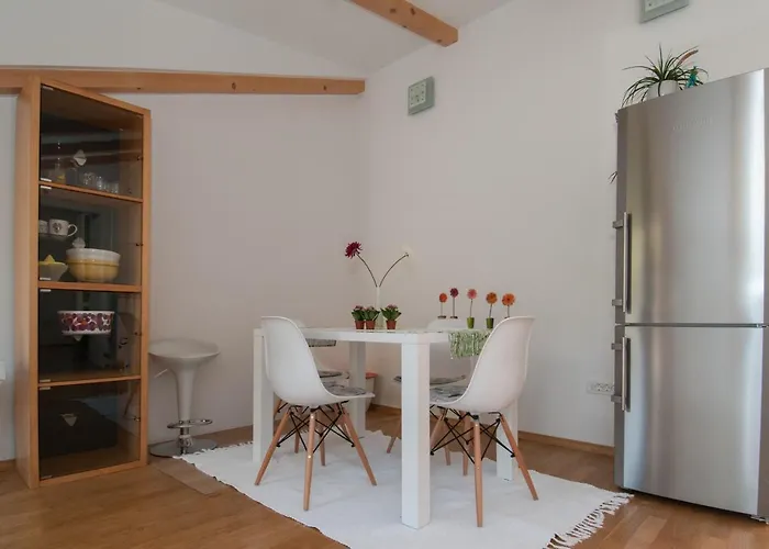 Pet friendly Beautiful View Apt 1 Opatija