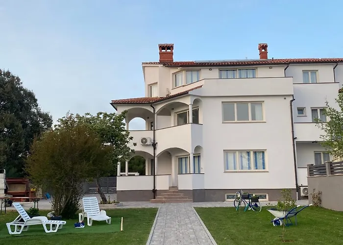 Pet friendly Villa Mara Pula