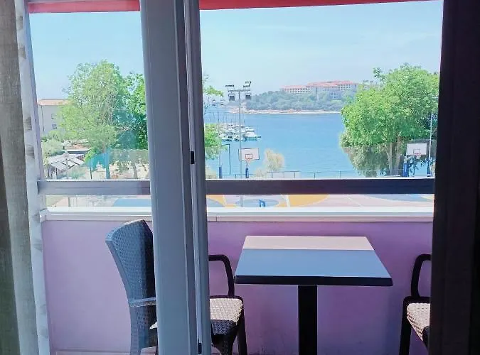 Aparthotel Viola Pjescana Uvala