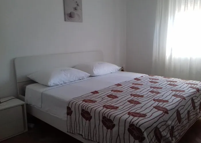 Apartment Dragan Pula