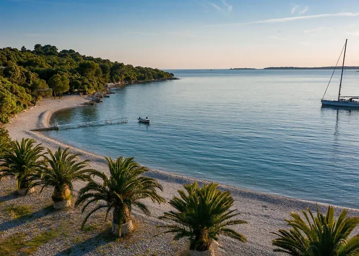 Pula hotels near Historical and Maritime Museum of Istria
