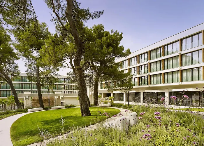 Pula Hotels