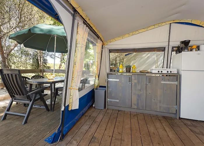 Easyatent Bungalow Tent Lanterna Cervar-Porat