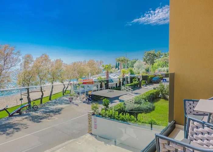 Maresole Beachfront Residence Porec