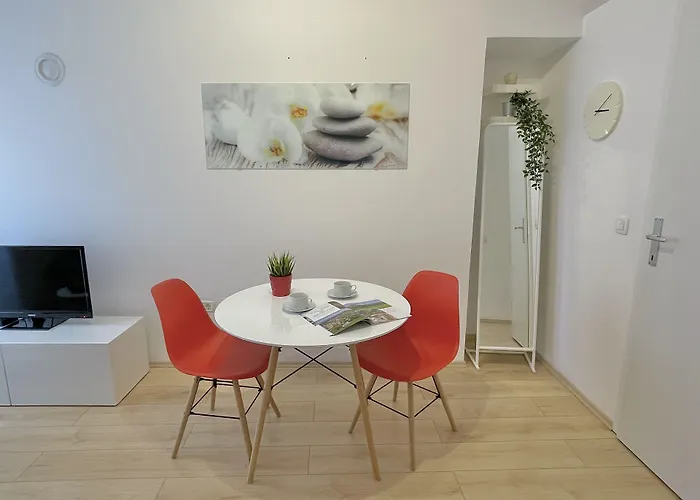 Pet friendly Apartments Antons Pula