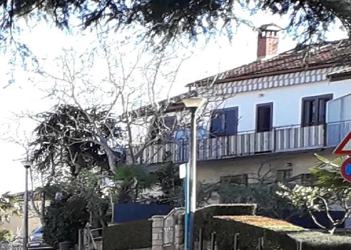 Pet friendly Apartment Iva Rovinj