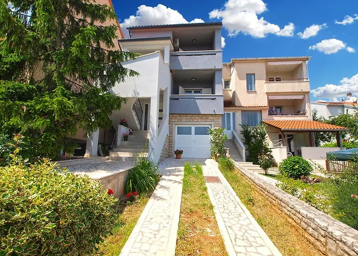Apartments Nadija 1366 Pula
