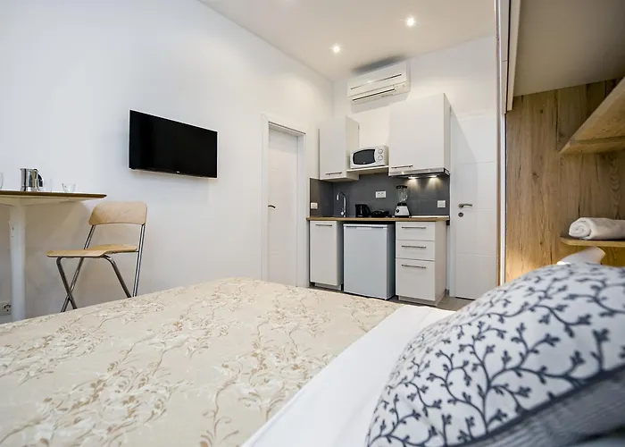 Pet friendly Garzoto Rooms And Studios Rovinj