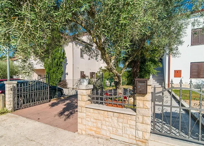 Apartments Dino Porec