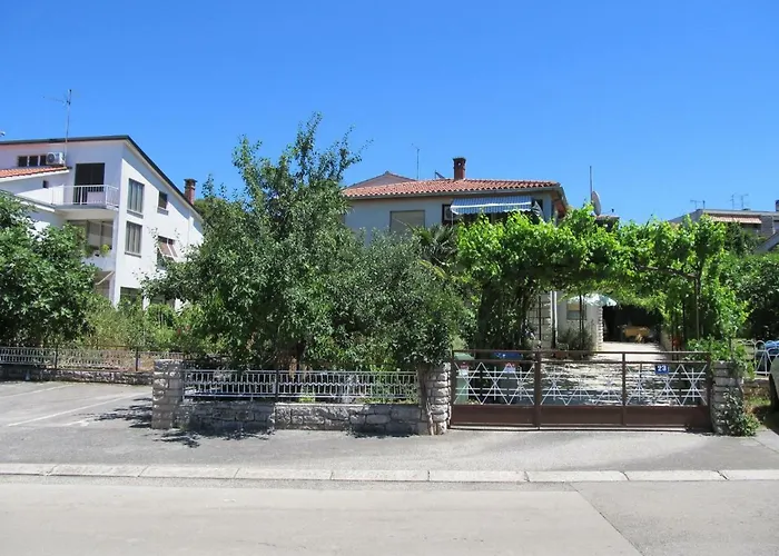 Rooms & Apartments At Grandma Maria'S Place Porec