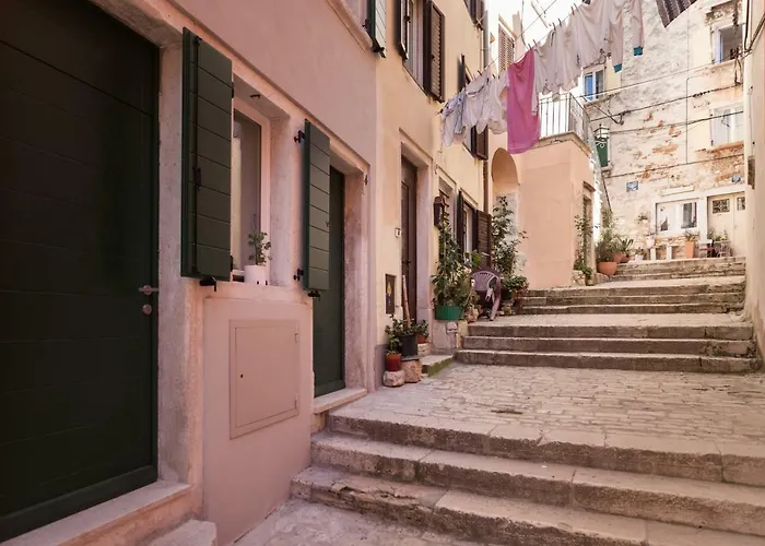 Pet friendly Apartments Stube 4 Rovinj