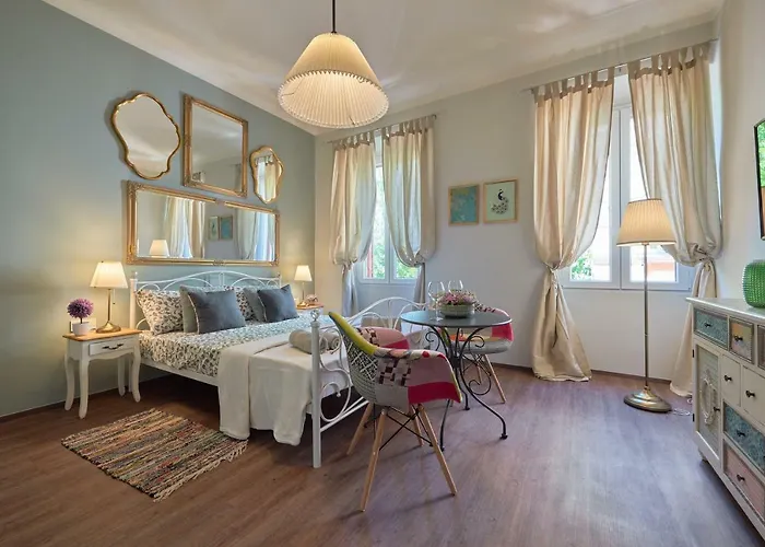 Pet friendly Old City Romanitic Studios 1 With Free Private Parking Pula