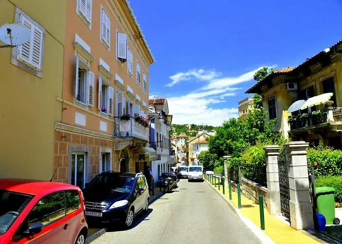 Pet friendly Heart Of Volosko - Steps To The Sea - Private Parking Included Opatija